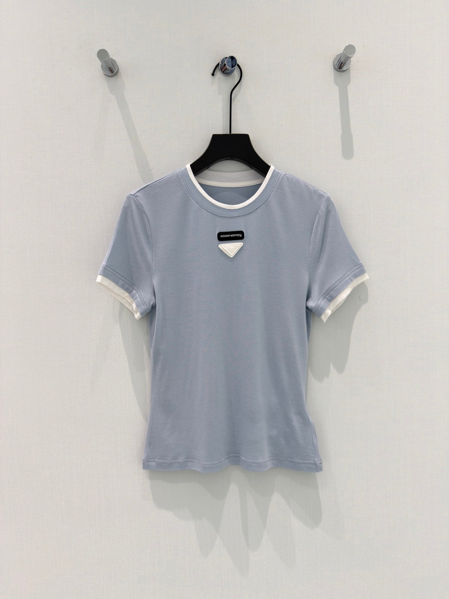 Ribbed mock layer crop tee