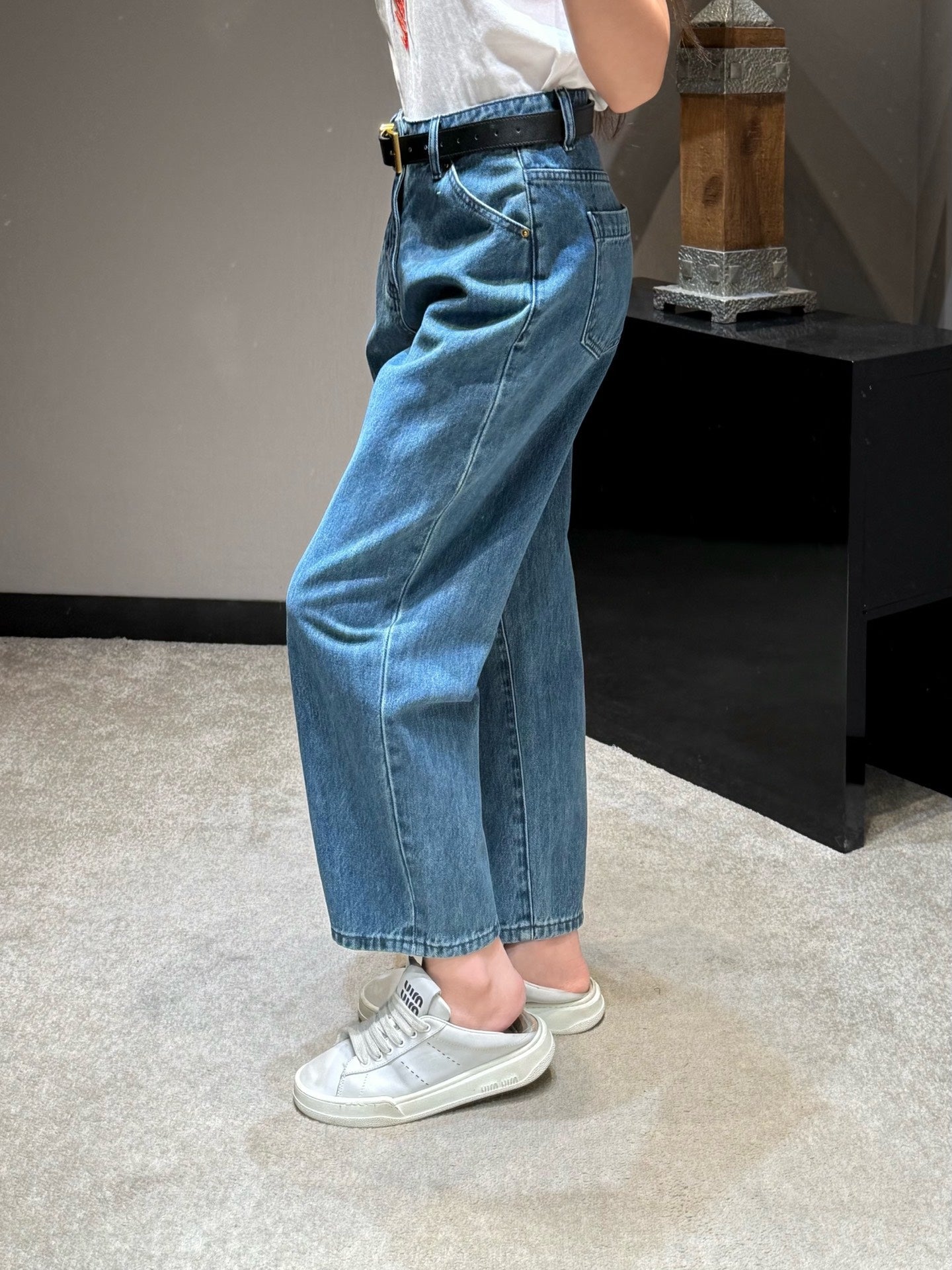 High Rise Straight Ankle Jeans